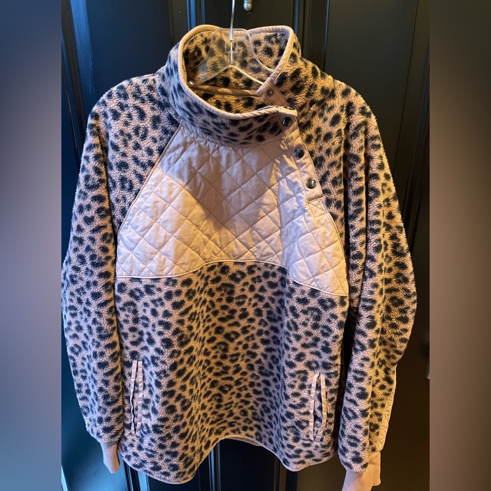 Asymmetrical Snap-up Fleece